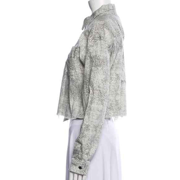 GRLFRND Christy Snow Leopard Stretch Crop Raw Hem Denim Jacket size M - Picture 7 of 11